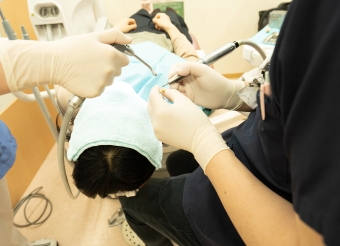 治療風景｜久喜市の歯医者いしはた歯科クリニック